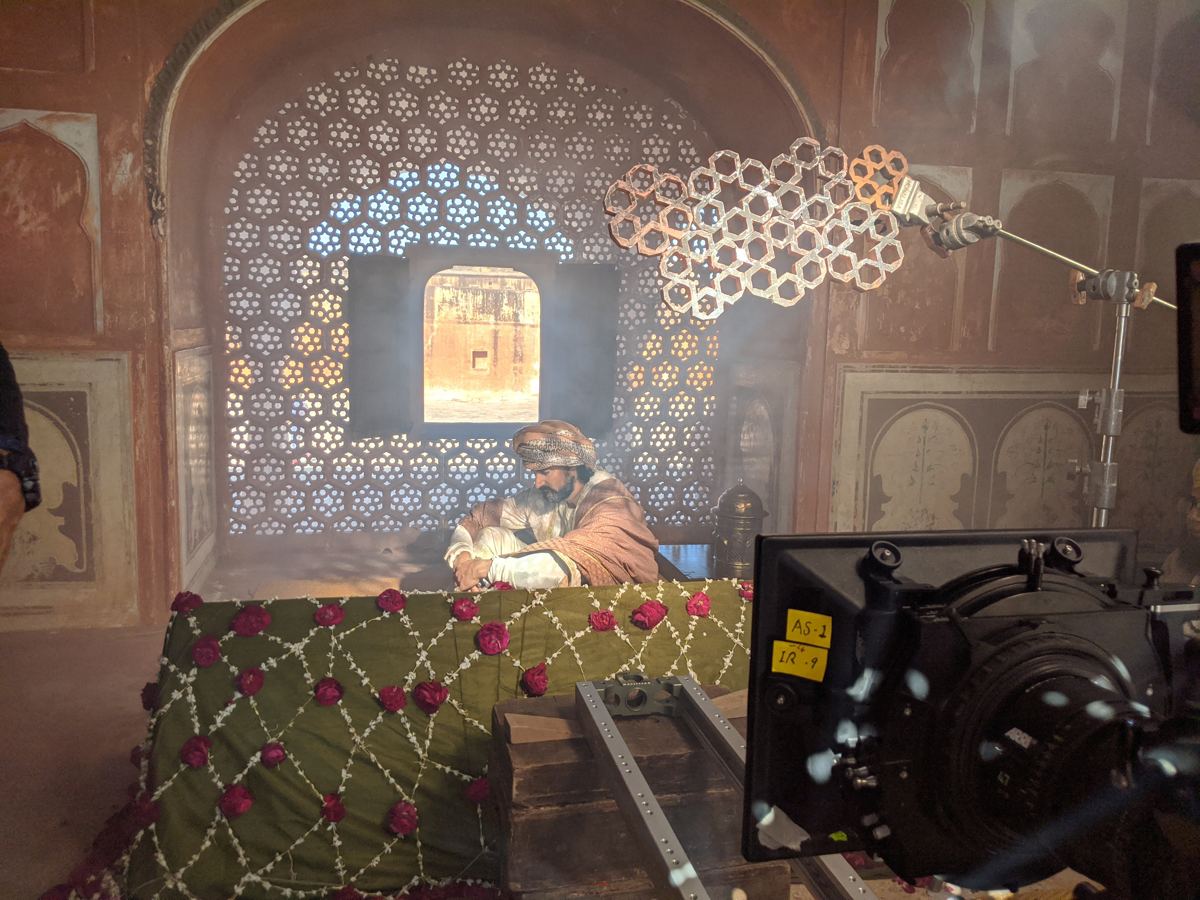 Scheduling the Sun — The Empire, lighting breakdown frame